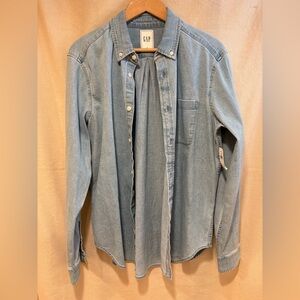 GAP denim shirt men’s S, NWT